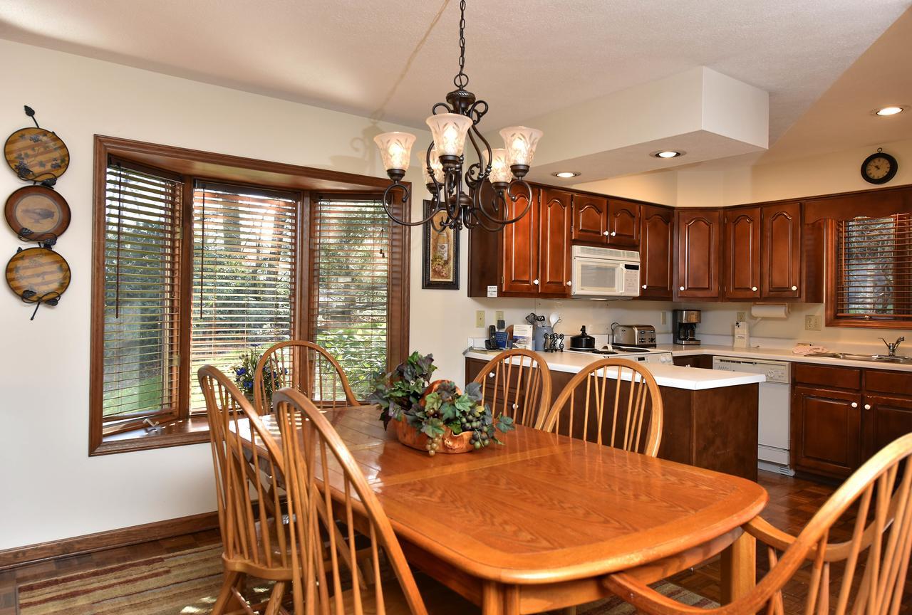 Chetola Resort Condominiums Blowing Rock Room photo