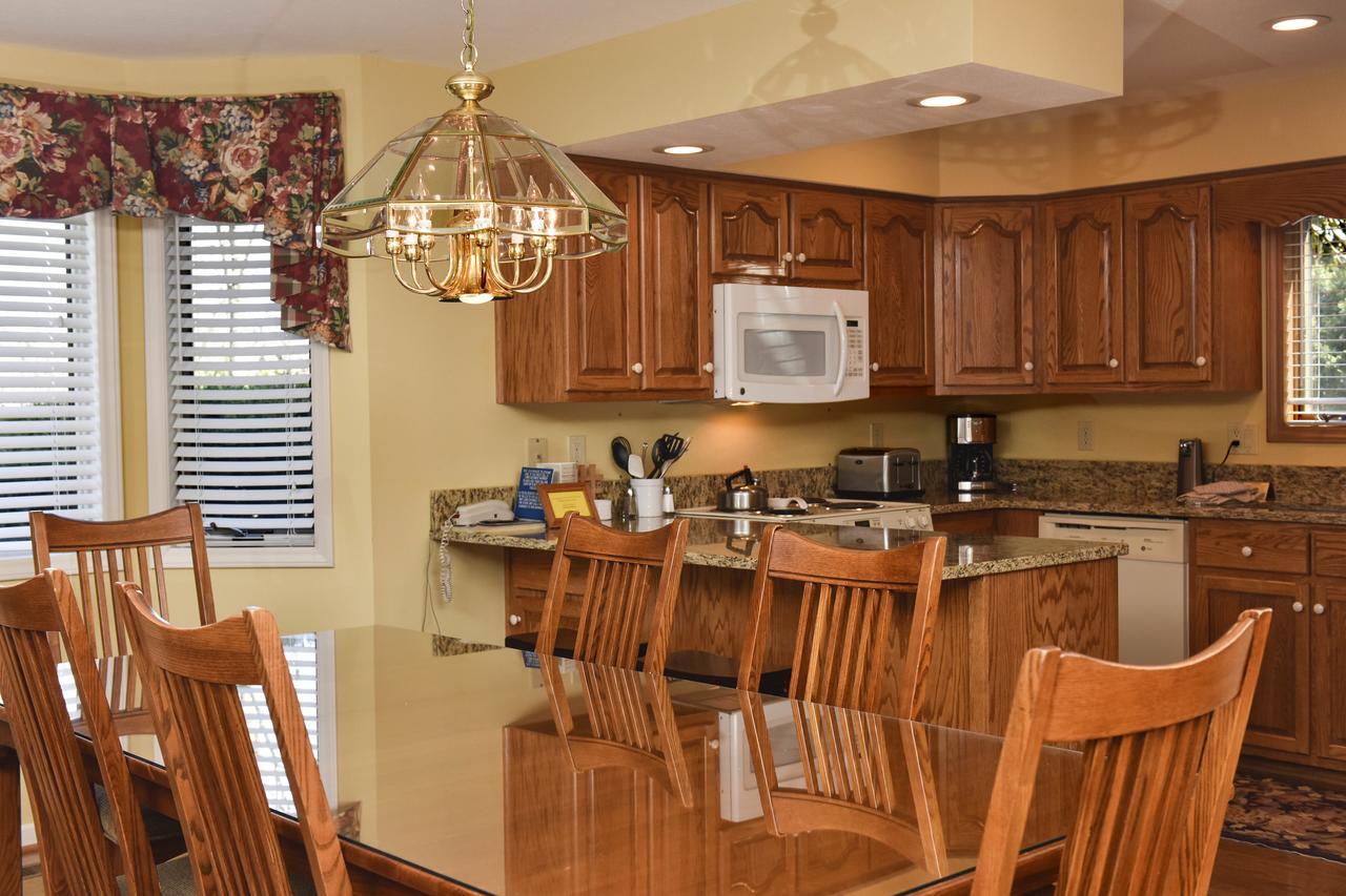 Chetola Resort Condominiums Blowing Rock Room photo